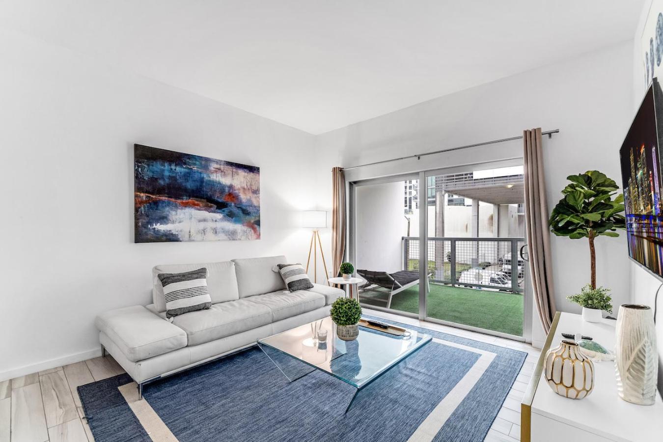 Lovely Unit Mins From Wynwood With Free Parking ไมอามี ภายนอก รูปภาพ
