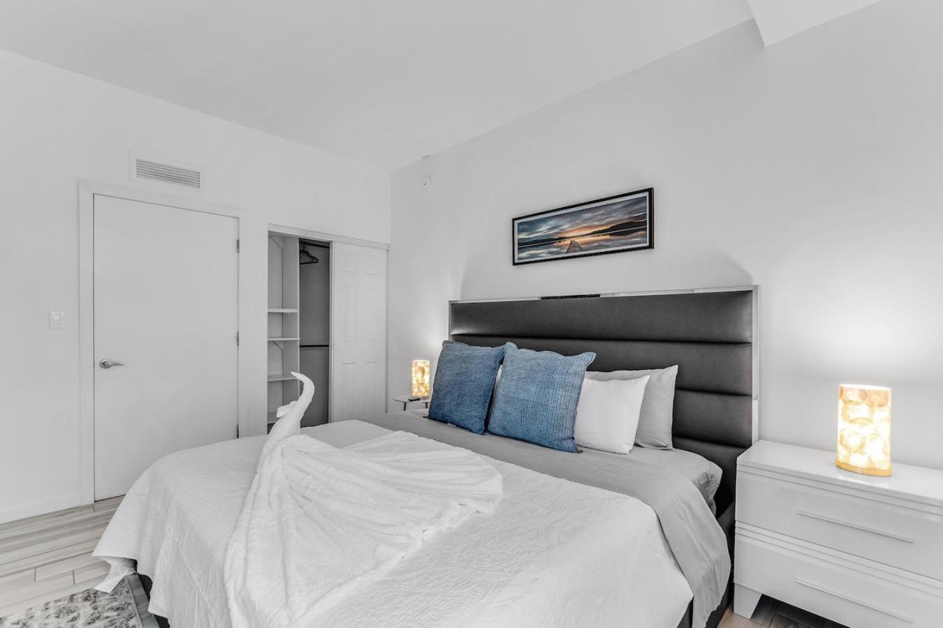 Lovely Unit Mins From Wynwood With Free Parking ไมอามี ภายนอก รูปภาพ