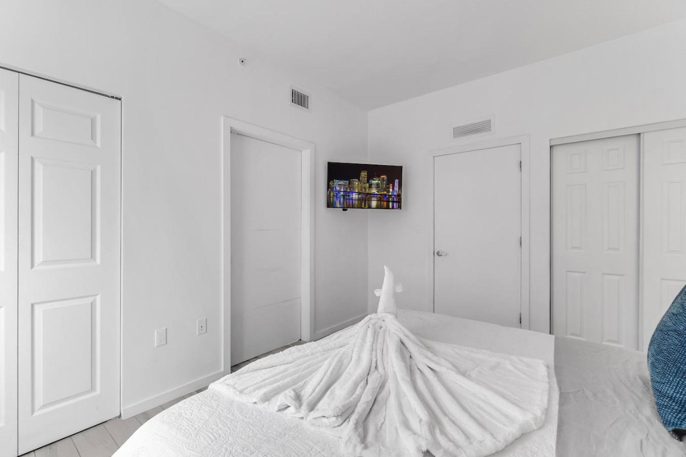 Lovely Unit Mins From Wynwood With Free Parking ไมอามี ภายนอก รูปภาพ