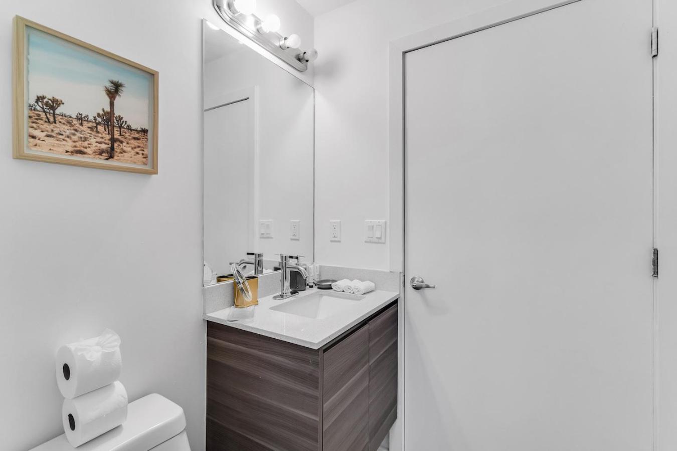 Lovely Unit Mins From Wynwood With Free Parking ไมอามี ภายนอก รูปภาพ