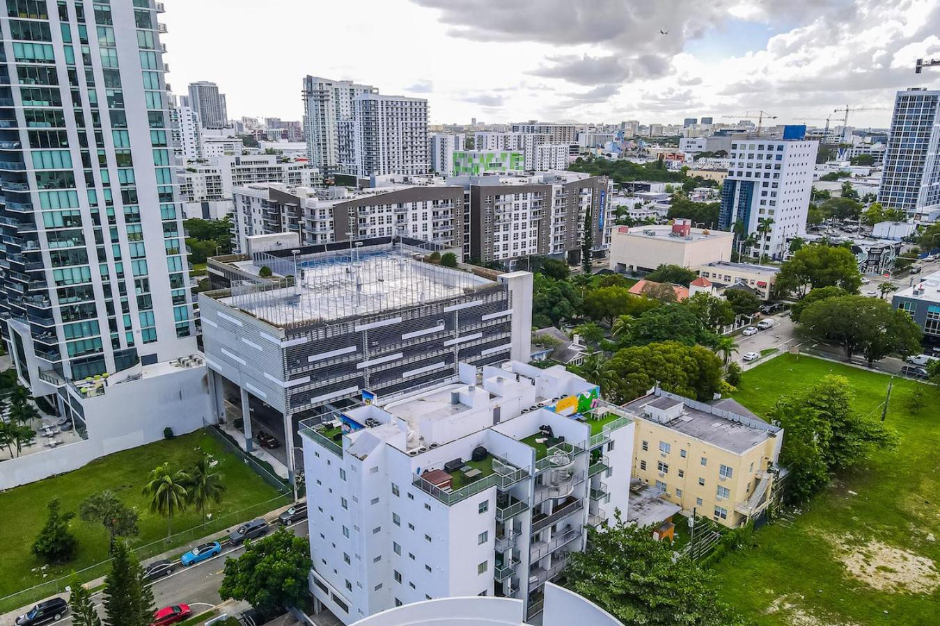 Lovely Unit Mins From Wynwood With Free Parking ไมอามี ภายนอก รูปภาพ